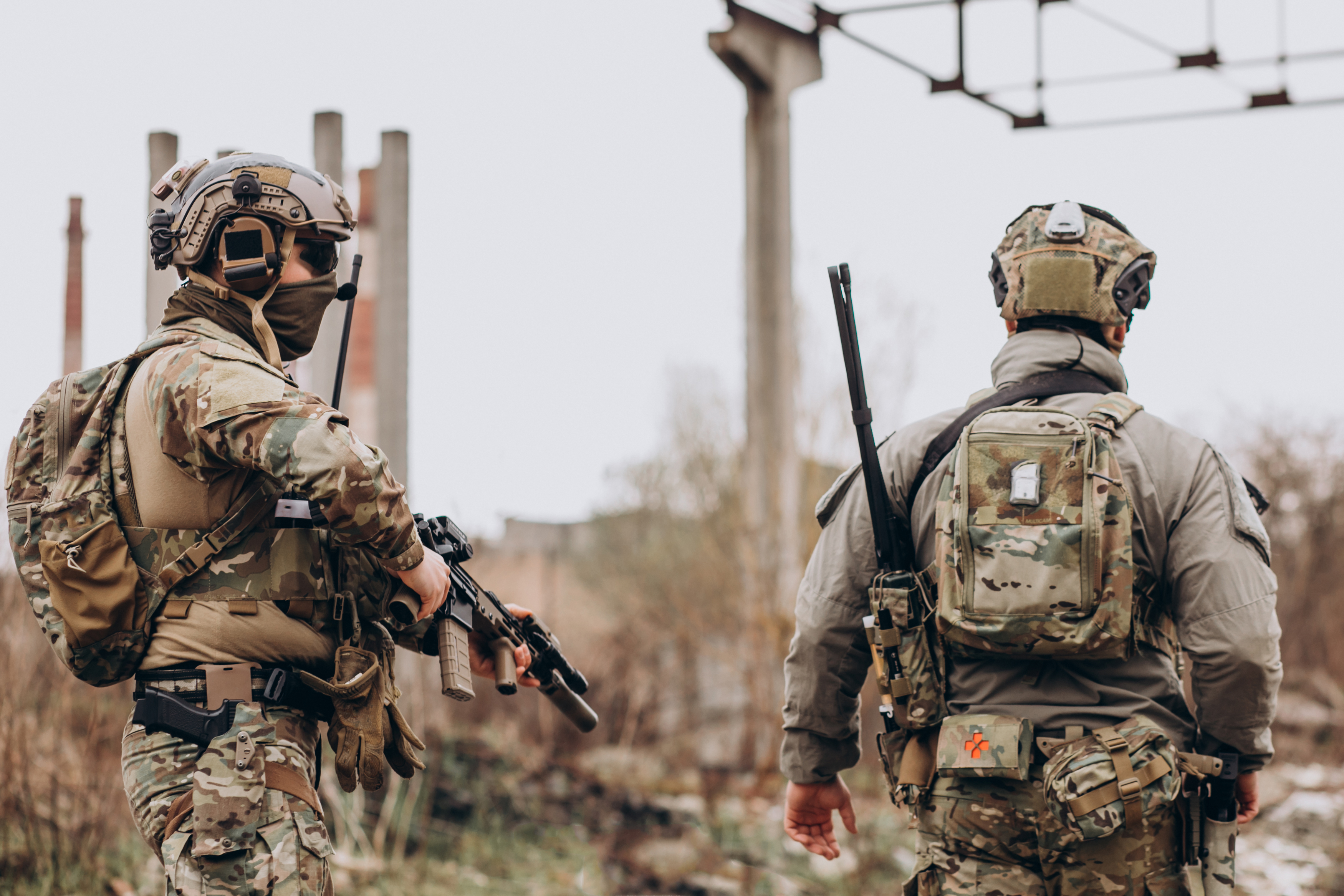 Военнослужащие
